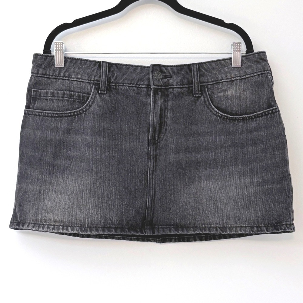 Hollister Low Rise Denim Mini Skort Faded Black Size 12 Y2K